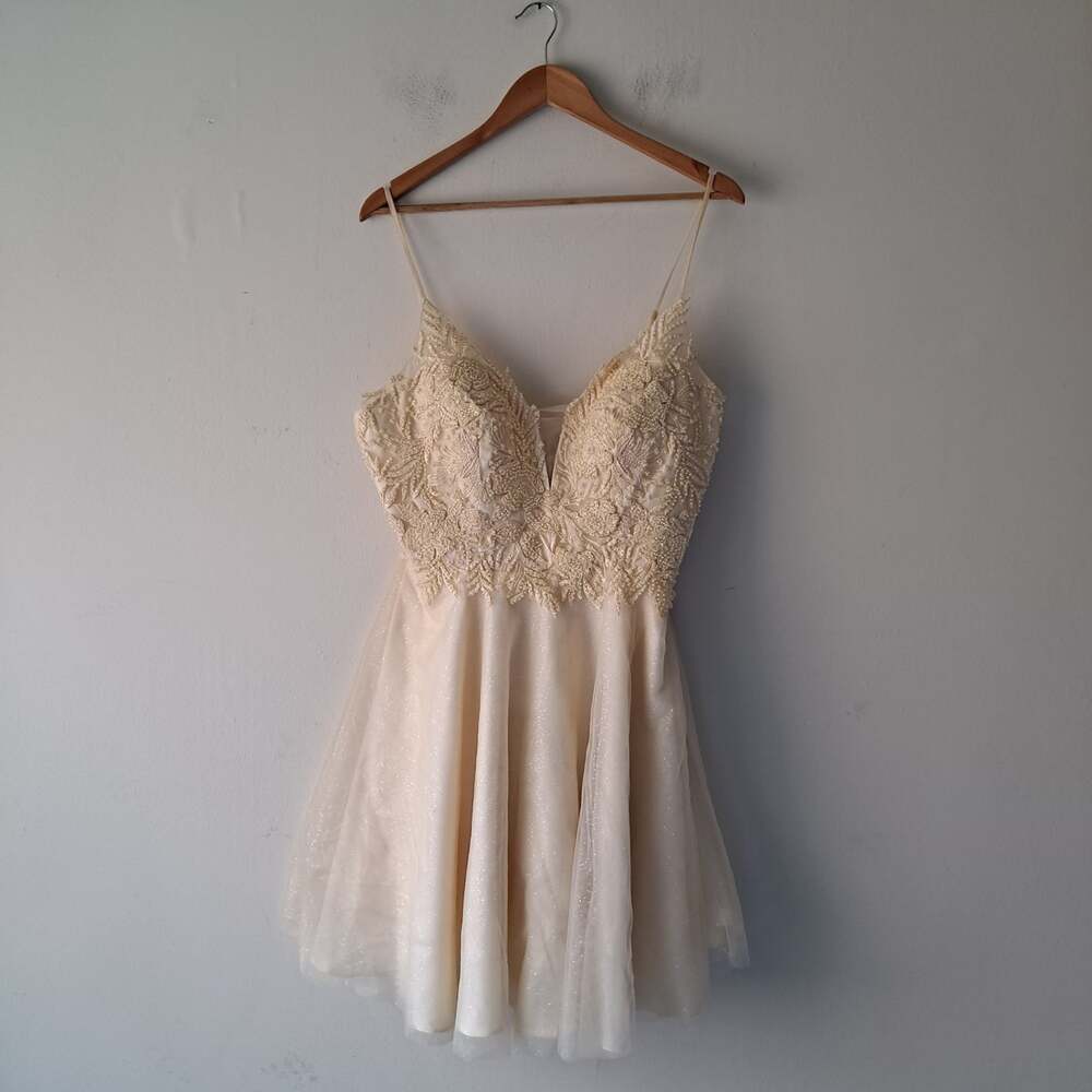 Cocktail Short Dress Lace Tulle Skirt Lace Up Back Bridesmaid Champagne Size 12